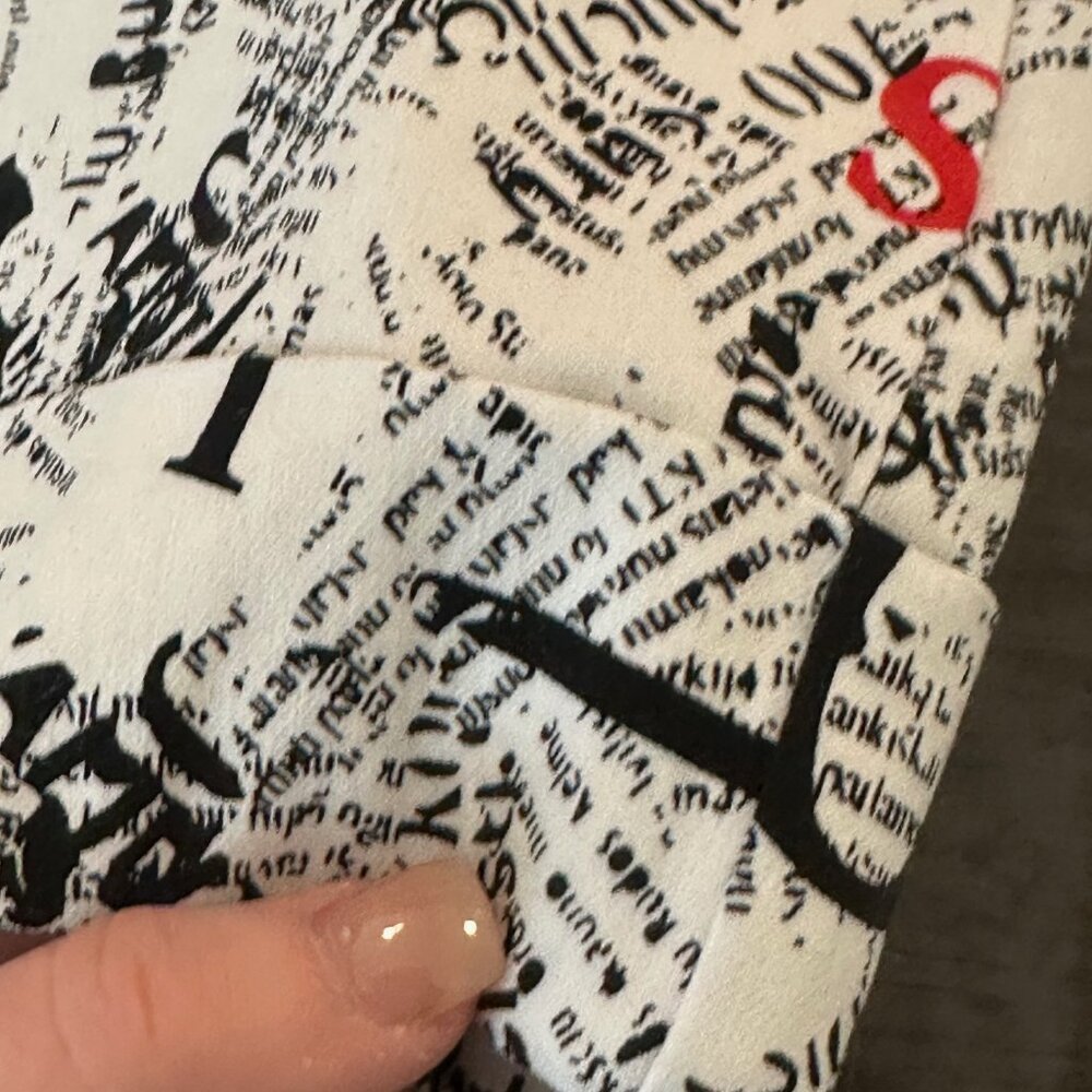 NEW w/o tags NY & Co. Pull-On Capri Stretch Pants - Picture 4 of 5